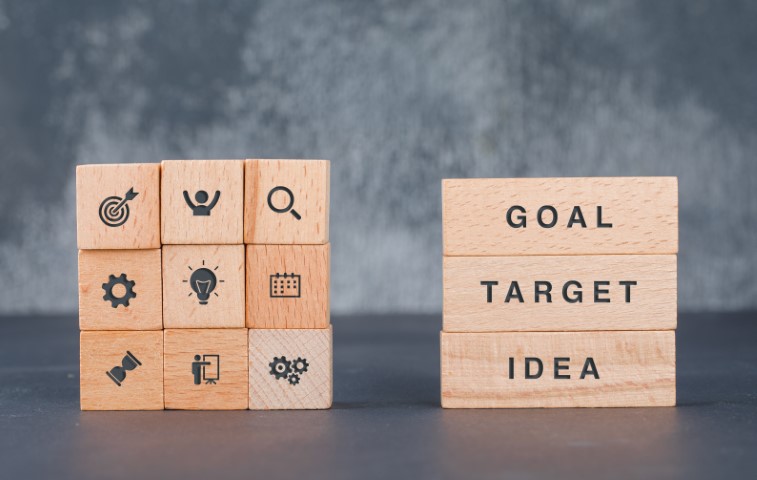 Business target concept with wooden blocks